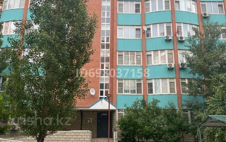 3-комнатная квартира, 90 м², 8/8 этаж, Санкибай батыр 28