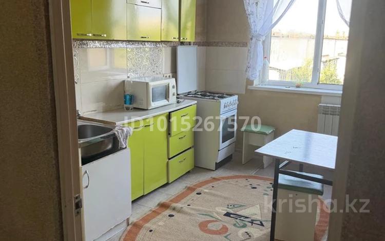 1-комнатная квартира · 45 м² · 6/9 этаж, мкр Аксай-2 32 за 200 000 ₸ в Алматы, Ауэзовский р-н — фото 2