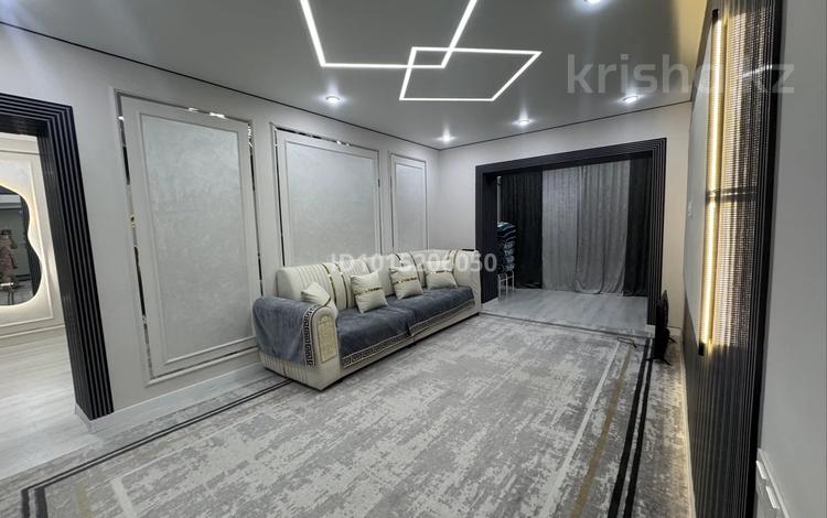 4-бөлмелі пәтер · 82 м² · 5/5 қабат, Қазыбек би 142 — Қойгелді, бағасы: 290 000 ₸ в Таразе — фото 2