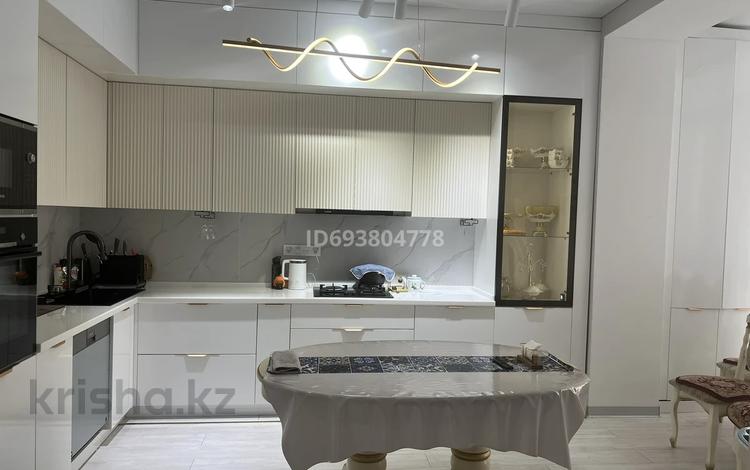 4-комнатная квартира · 133 м² · 5/6 этаж, мкр. Алтын орда, Мкр.Батыс-2 участок 351 за 52 млн ₸ в Актобе — фото 2