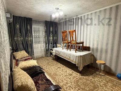 2-бөлмелі пәтер · 44 м² · 5/5 қабат, Акбулак ш/а. 13, бағасы: 13 млн ₸ в Таразе, мкр Акбулак