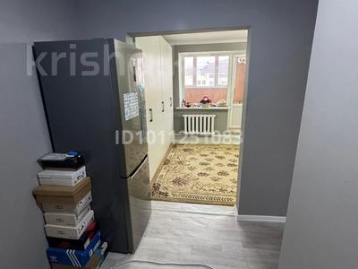 1-комнатная квартира · 30 м² · 3/3 этаж, 18 мкр 13б — Рядом колледж,магазин Зайсан,ГОВД за 150 000 〒 в Конаеве