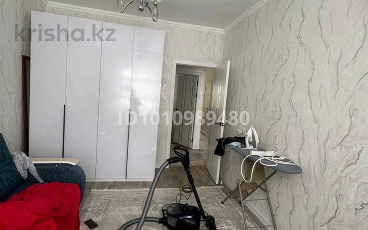 3-бөлмелі пәтер · 69 м² · 1/5 қабат, 28-й мкр — Аман, метрополис, мектеп №20, бағасы: 24.5 млн ₸ в Актау — фото 2
