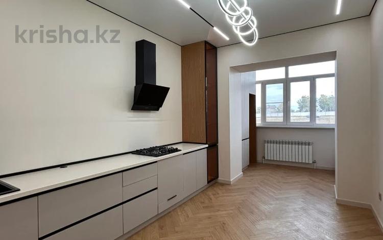 1-комнатная квартира · 53.8 м² · 2/9 этаж, мкр. Алтын орда за 26.5 млн ₸ в Актобе — фото 2