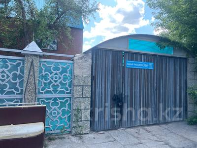 Аренда домов или дач в Карагандинской обл.: Отдельный дом · 11 комнат · 251 м², мкр Юго-Восток, Рахимова 150 за 600 000 〒 Отдельный дом · 11 комнат · 251 м², мкр Юго-Восток, Рахимова 150 за 600 000 〒 в Караганде, Казыбек би р-н