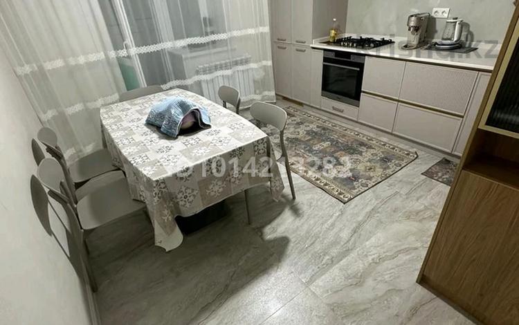 4-комнатная квартира · 120 м² · 2/5 этаж, мкр. Алтын орда — Мангилик за 50 млн ₸ в Актобе — фото 2