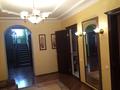 Отдельный дом • 6 комнат • 450 м² • 20 сот., Аманжолова за 290 млн 〒 в Караганде — фото 14