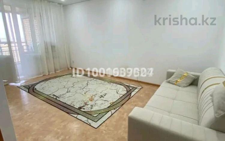3-бөлмелі пәтер · 75 м² · 7/9 қабат, Самал, бағасы: 32 млн ₸ в Уральске — фото 2
