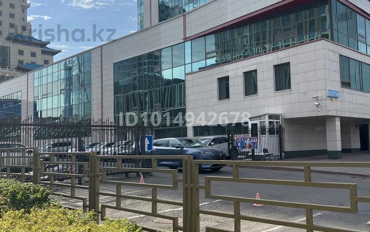 Паркинг · 30 м² · Сыганак 43 — БЦ Ансар. Айплюс. за 18 000 ₸ в Астане, Есильский р-н — фото 2