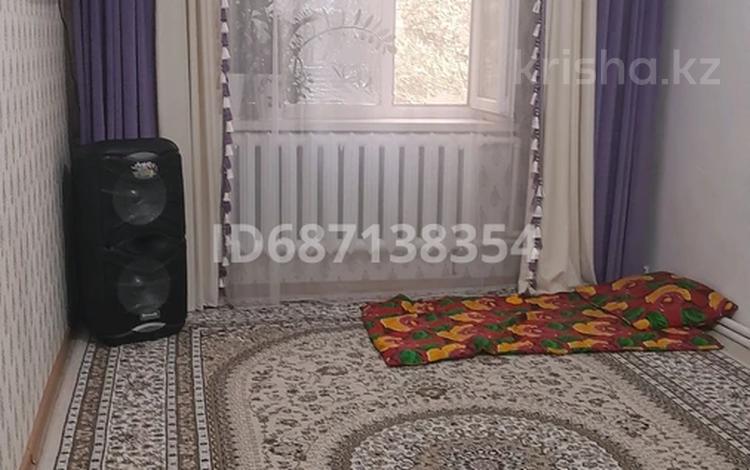 2-комнатная квартира · 50 м² · 2/2 этаж, мкр 41-й разъезд, Элеваторная 13 — Возле опорного пункта, рядом АЮИ за 8 млн ₸ в Актобе — фото 2