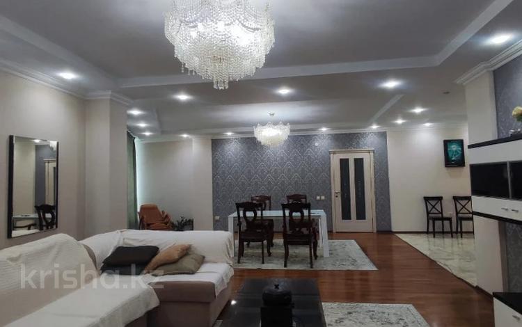 4-бөлмелі пәтер · 200 м² · 19/25 қабат, 11 ш/а., бағасы: 48 млн ₸ в Актобе, мкр 11 — фото 2