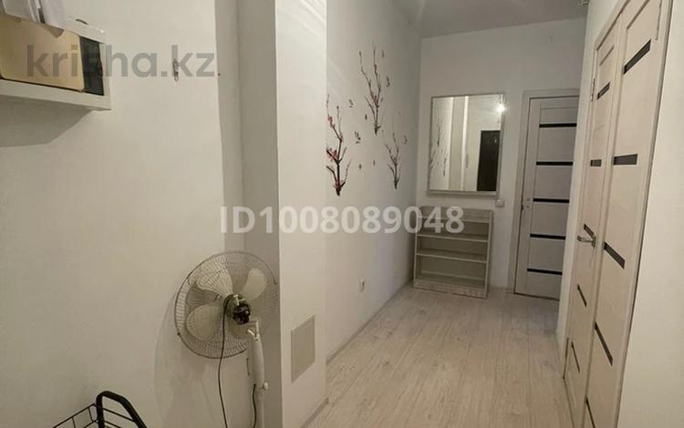 1-комнатная квартира · 42 м² · 3/5 этаж, мкр Улы Дала 992 — Рядом школа за 100 000 ₸ в Таразе — фото 2