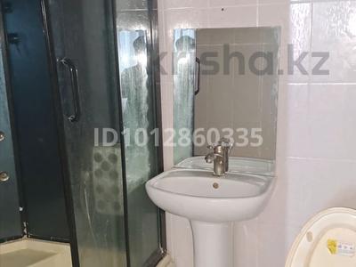 1-бөлмелі пәтер · 30 м² · 3/5 қабат, мкр Юго-Восток 28/6 — Кар Гу Шахтеров Университетская, бағасы: 60 000 ₸ в Караганде, Казыбек би р-н