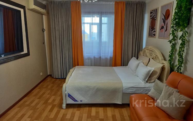 3-бөлмелі пәтер · 70 м² · 8/9 қабат, Абылхаир хана 71, бағасы: 25 000 〒 в Актобе — фото 109