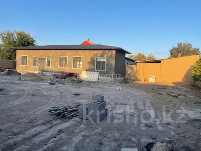 Отдельный дом · 4 комнаты · 60 м² · 7 сот., Б.Батырбеков 160А за 17 млн ₸ в Туркестане