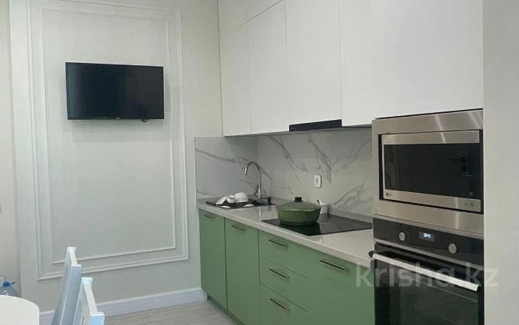 3-комнатная квартира · 102 м² · 10/14 этаж, Кабанбай батыра 56а за 91 млн ₸ в Астане, Есильский р-н — фото 10