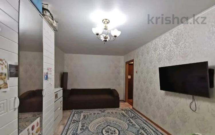 1-комнатная квартира, 32 м², 3/5 этаж, Курмангазы 100 за 11.6 млн 〒 в Уральске — фото 2
