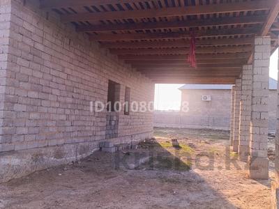 Отдельный дом · 8 комнат · 300 м² · 6 сот., Кербулак 82 — Мечеть за 17 млн 〒 в Шубарсу