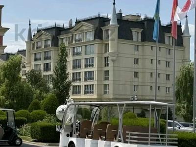 3-комнатная квартира · 198 м² · 3/6 этаж, мкр Мирас 188/2 за 456 млн ₸ в Алматы, Бостандыкский р-н