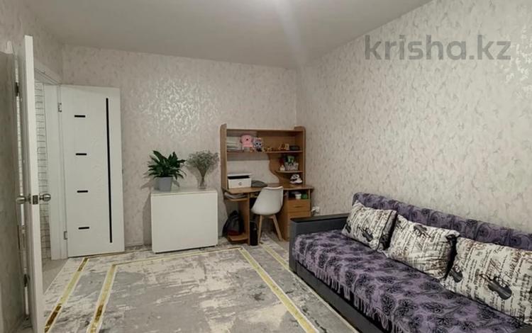 2-комнатная квартира · 54 м² · 8/9 этаж, Карагайлы 58 за 23.5 млн ₸ в Семее — фото 2