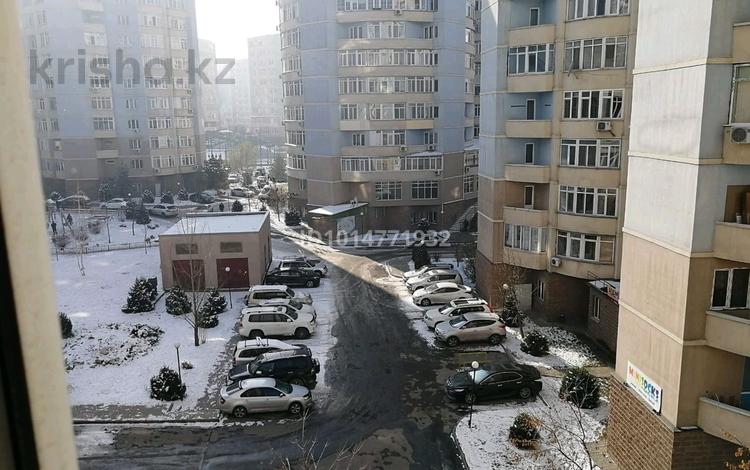 3-комнатная квартира · 85 м² · 4/10 этаж, мкр Каргалы, Кенесары хана 54/20 за 400 000 ₸ в Алматы, Наурызбайский р-н — фото 2