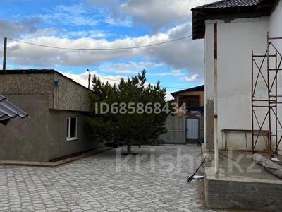 Отдельный дом • 6 комнат • 220 м² • 10 сот., Казанбаева 31 за 80 млн 〒 в Жезказгане