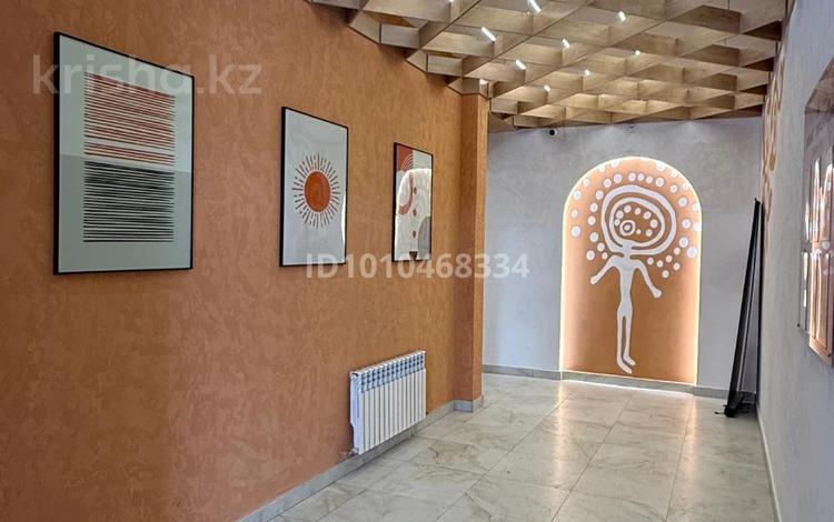 2-комнатная квартира · 46 м² · 3/10 этаж, Муканова 9/3 — возле супермаркета РАХА за ~ 32.7 млн 〒 в Караганде, Казыбек би р-н — фото 2