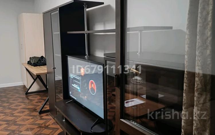 2-комнатная квартира · 47 м² · 5/5 этаж, Желтоксан 36 — Райымбека за 320 000 ₸ в Алматы — фото 11