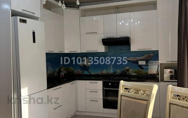 2-бөлмелі пәтер · 68 м² · 2/5 қабат, мкр Думан-2 28, бағасы: 300 000 ₸ в Алматы, Медеуский р-н — фото 2