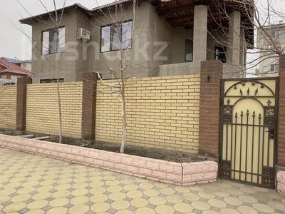Отдельный дом · 6 комнат · 322 м² · 10 сот., мкр Жети Казына, Каленова 14 за 70 млн 〒 в Атырау