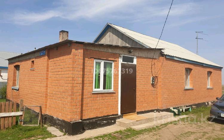 Отдельный дом • 4 комнаты • 141 м² • 10 сот., Алпысбаева 1 за 15 млн 〒 в Воздвиженке — фото 2