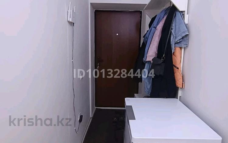 1-комнатная квартира · 38 м² · 1/9 этаж, мкр 4 9 за 12 млн ₸ в Актобе — фото 2