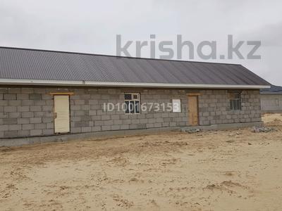 Отдельный дом · 2 комнаты · 100 м² · 9 сот., Мкр Байтерек 4, пер 57 5 за 7 млн 〒 в 