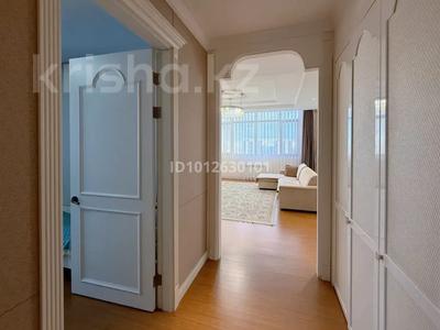 4-бөлмелі пәтер · 175 м² · 18/33 қабат, Ахмет Байтурсынулы 9, бағасы: 164 млн ₸ в Астане, Сарайшык р-н