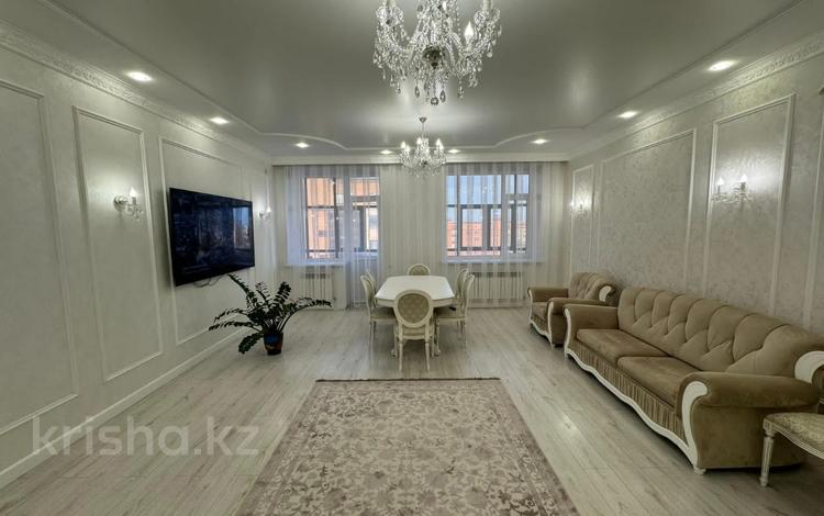 5-комнатная квартира · 300 м² · 9/10 этаж, Сабатаева 120 120 за 102 млн ₸ в Кокшетау — фото 39