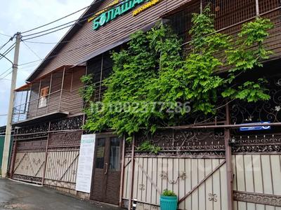 Офисы, салоны красоты, фитнес и спорт, медцентры и аптеки, образование, развлечения, кабинеты и рабочие места, студии · 80 м² за 500 000 〒 в Алматы, Жетысуский р-н