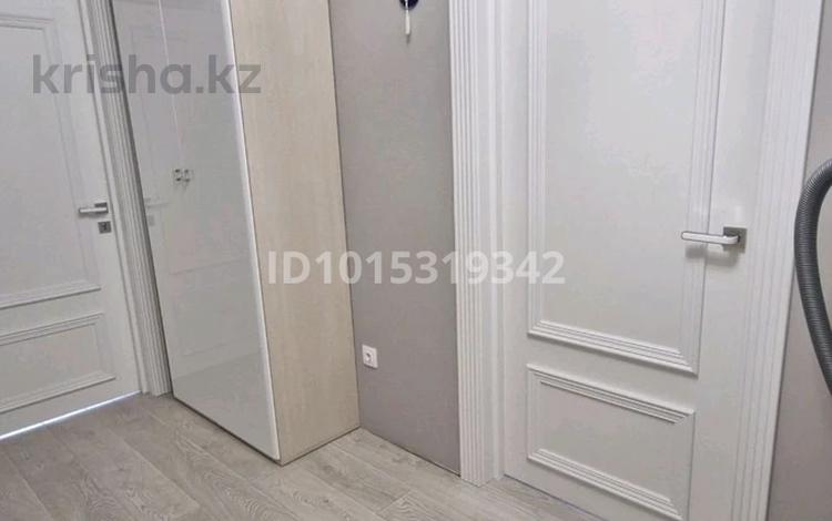 2-бөлмелі пәтер · 71 м² · 10/10 қабат, Максут Нарикбаев 22, бағасы: 450 000 ₸ в Астане, Нура р-н — фото 2