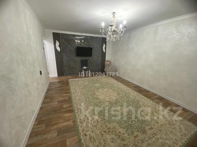 2-комнатная квартира · 54 м² · 4/4 этаж, Самал 33 — Рядом находится Арбат, площадь, школы и садик за 160 000 〒 в Жанаозен