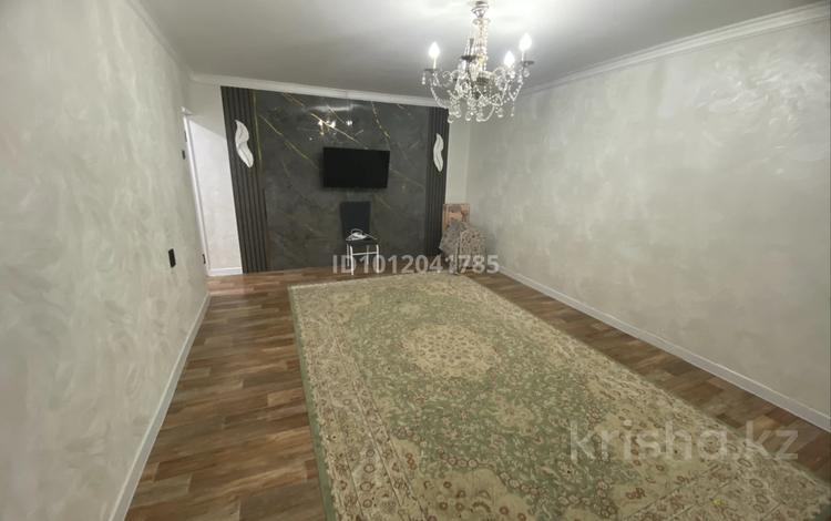 2-комнатная квартира · 54 м² · 4/4 этаж, Самал 33 — Рядом находится Арбат, площадь, школы и садик за 160 000 ₸ в Жанаозен — фото 2