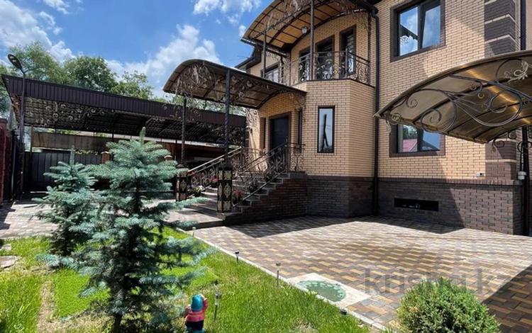 Отдельный дом · 7 комнат · 362 м² · 8 сот., Желтоксан 12 за 130 млн 〒 в Каскелене — фото 3