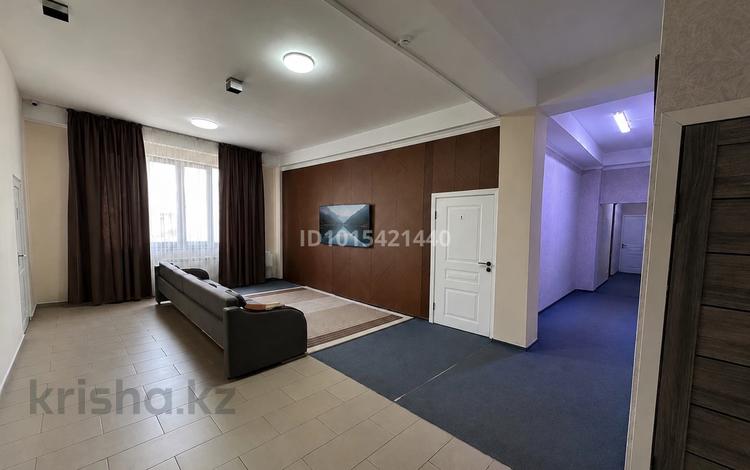 6 бөлме · 300 м², Ақбұлақ ш/а., Сергазин 52 — Возле Автомойка, бағасы: 50 000 ₸ в Алматы, Алатауский р-н — фото 2