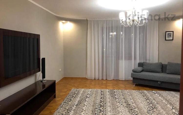 5-комнатная квартира, 130 м², 5/5 этаж помесячно, Достык 119 — Омарова