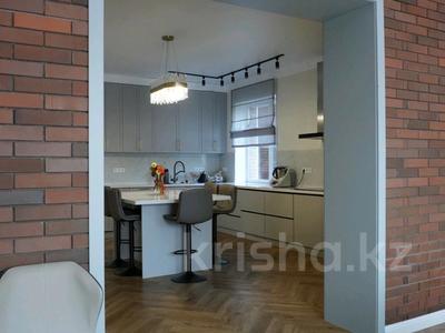 Отдельный дом · 5 комнат · 300 м² · 10 сот., Мичурино за 260 млн 〒 в Астане