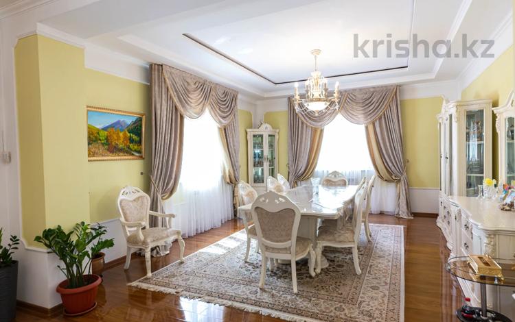 Отдельный дом · 5 комнат · 265.5 м² · 8 сот., Жакып Акпаева 33 — Рядом Рахмет на Тлендиева за 139 млн 〒 в Астане — фото 2