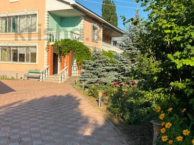 Жеке үй · 6 бөлме · 280 м² · 13.5 жүзд., 12 ш/а., Дулатова 1, бағасы: 73 млн ₸ в Актобе, мкр 12