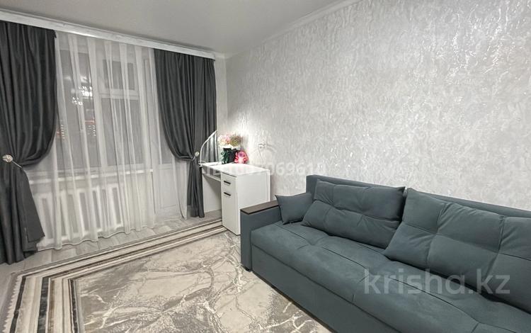 1-бөлмелі пәтер · 29.9 м² · 5/5 қабат, мкр 5, Тургенева 106/1 — Больница Куаныш, бағасы: 10.5 млн ₸ в Актобе — фото 2