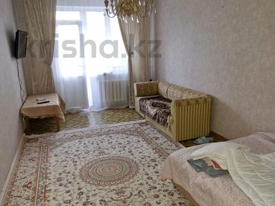 2-комнатная квартира, 55 м², 4/9 этаж помесячно, Сауран 12/1 — Алматы за 200 000 〒 в Астане