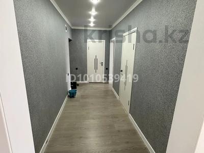 2-бөлмелі пәтер · 70 м² · 6/6 қабат, мкр Строитель 3А, бағасы: 25.5 млн ₸ в Уральске