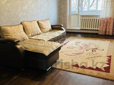 2-бөлмелі пәтер, 50 м², 2/5 қабат, Машхур Жусупа 61 — За Форте банком, бағасы: 12.5 млн 〒 в Экибастузе