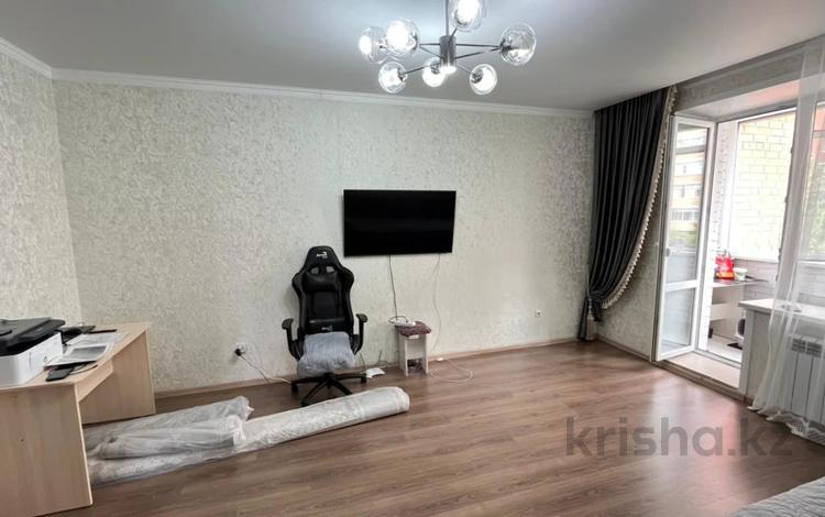 2-бөлмелі пәтер · 57.7 м² · 3/9 қабат, Леонида Беды 44, бағасы: 34 млн ₸ в Костанае — фото 2